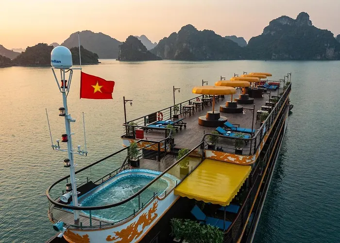 Botel Nostalgia Cruise Ha Long