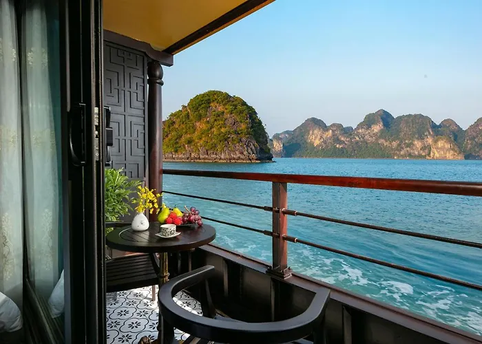 Nostalgia Cruise Ha Long